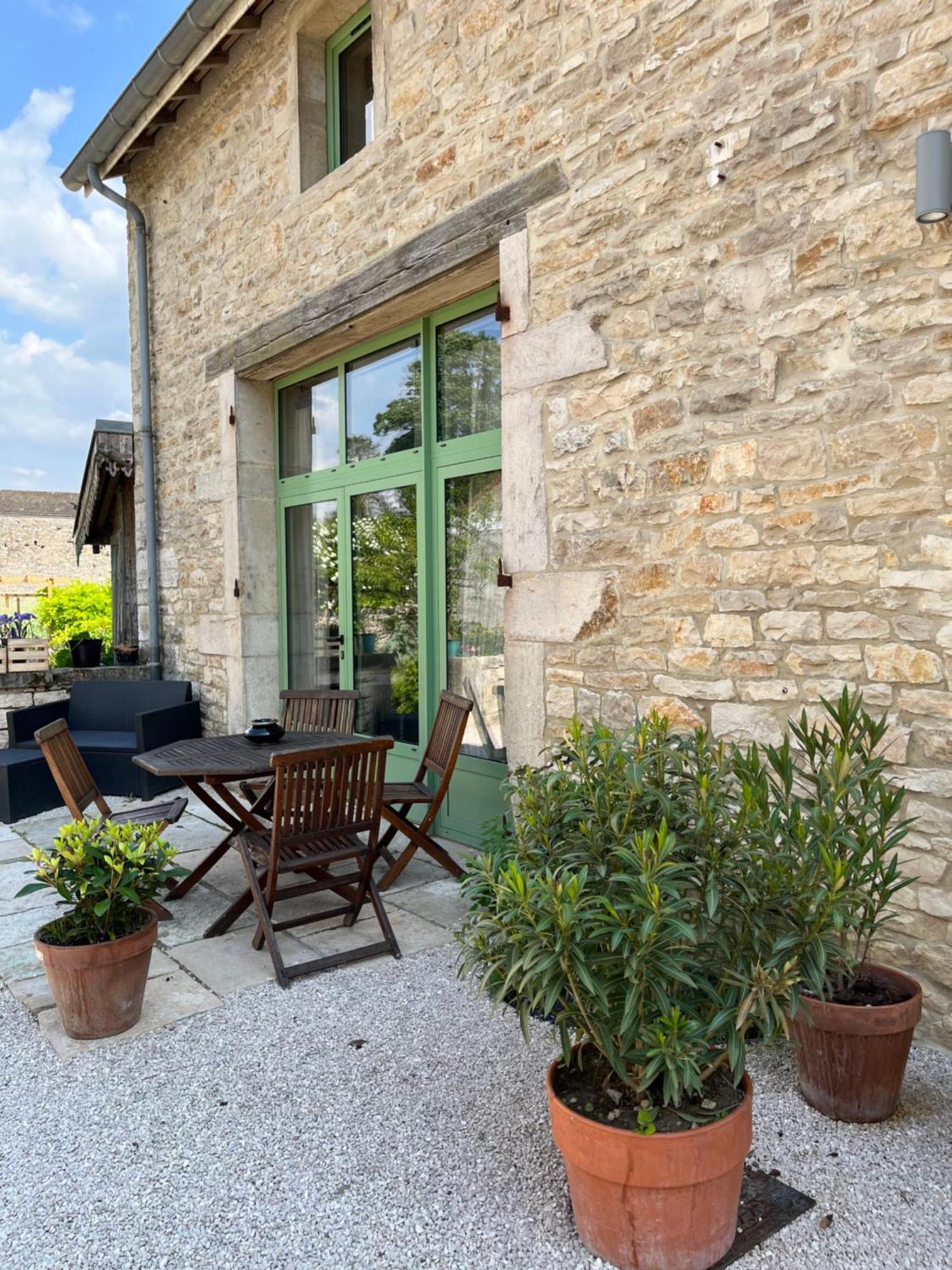 Le Gite De Tassigny Meursault Exterior foto